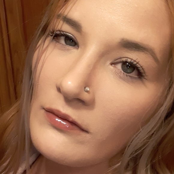 Meet your Posher, Sarah - Picture 4 of 6